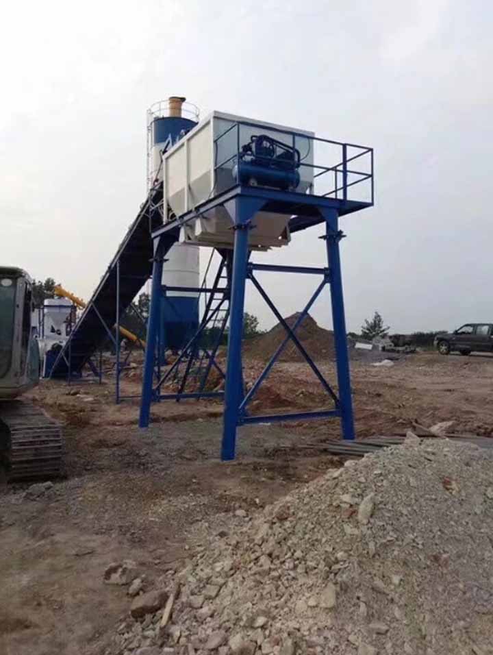 穩(wěn)定土拌合站施工現(xiàn)場(chǎng)圖5 穩(wěn)定土拌合站施工現(xiàn)場(chǎng)圖5