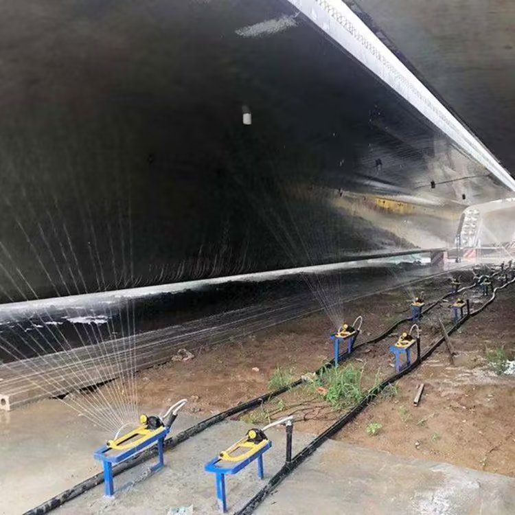 布料機(jī)、大型布料機(jī)、行走式布料機(jī)、圓筒布料機(jī)、行走式液壓布料機(jī)、移動式液壓布料機(jī)、電動布料機(jī)、手動布料機(jī)、梁場專用液壓布料機(jī)